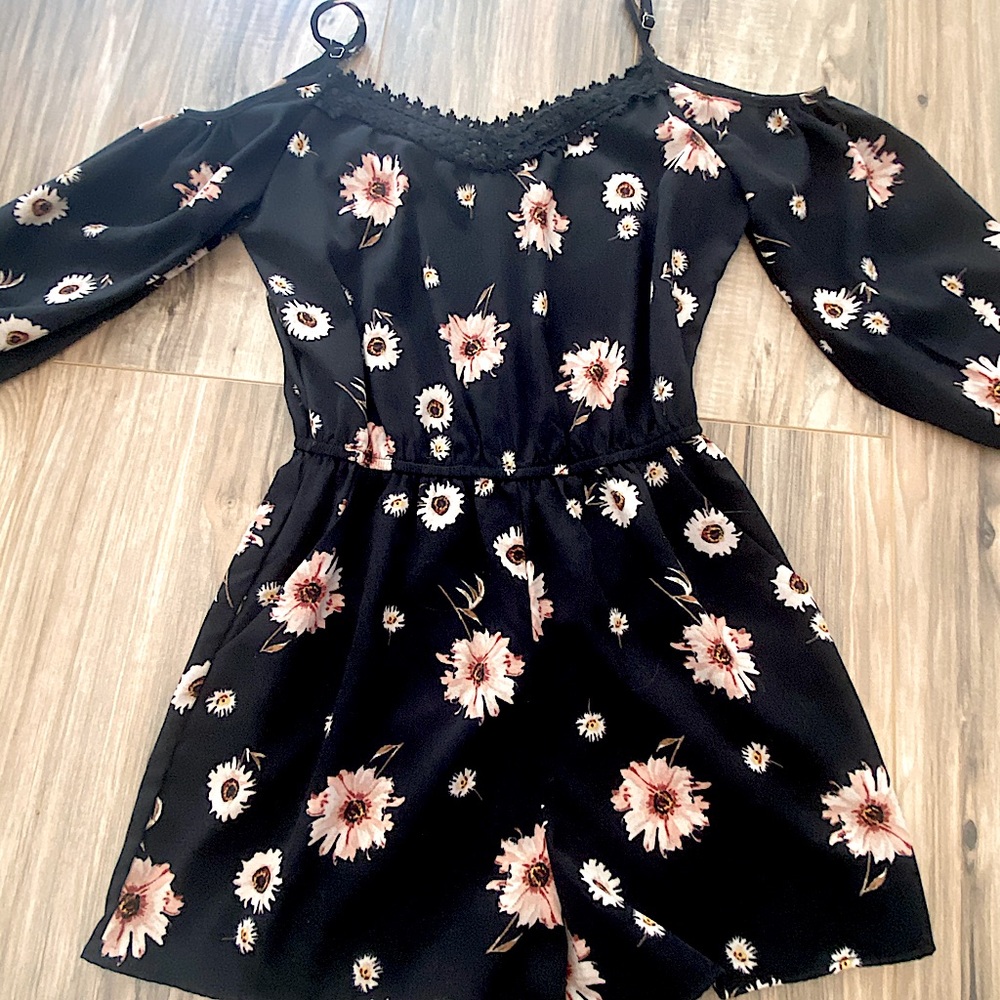Flowery romper